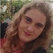 Doy clases particulares adaptadas al nivel de cada alumno , especial a los alumnos con adaptación curricular y apoyo escolar en Educación Primaria.Conocimiento naturales,sociales ,lengua , francés,rumano, húngaro, español para los extranjeros y inglés edu